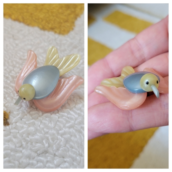 Vintage Jewelry - Vintage Moonglow Bird Brooch